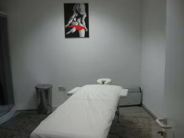 Ameriški Bar Klub Dolly