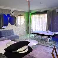 Queen Of Hearts Spa - photo 12