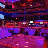 Chivalry Gentlemen's Lounge & Hotel - photo 14