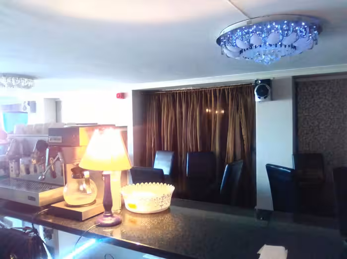 Lisa's Lounge