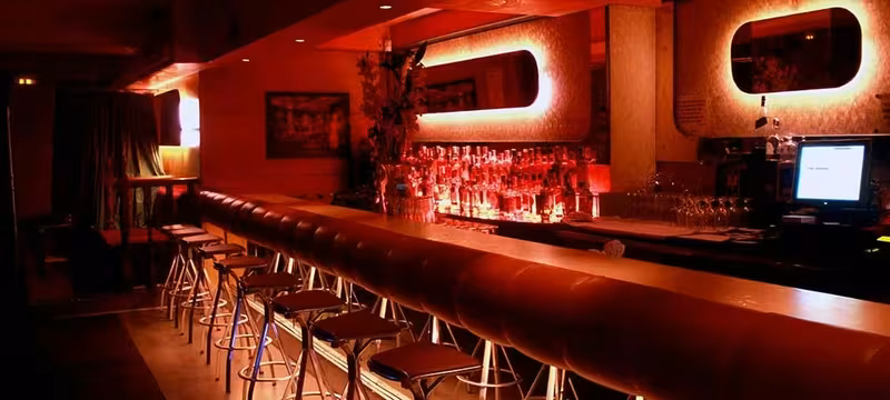 Breston Strip Club Barcelona - photo 1