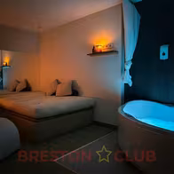 Breston Strip Club Barcelona - photo 18