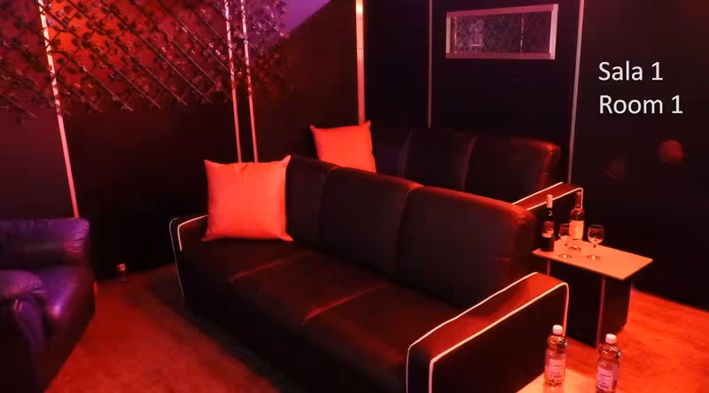 'El Sofa'. - photo 1