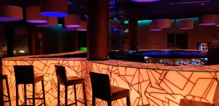 Las Palmeras - Night Pub Alicante
