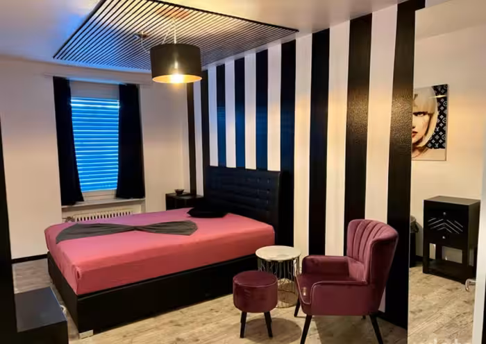 May Li's Massage Studio