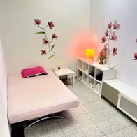 Your Girls Massage - photo 6