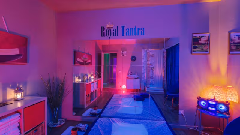 Royal Tantra - Locale Erotico - photo 1