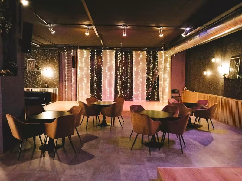 Manege Bar - photo 1