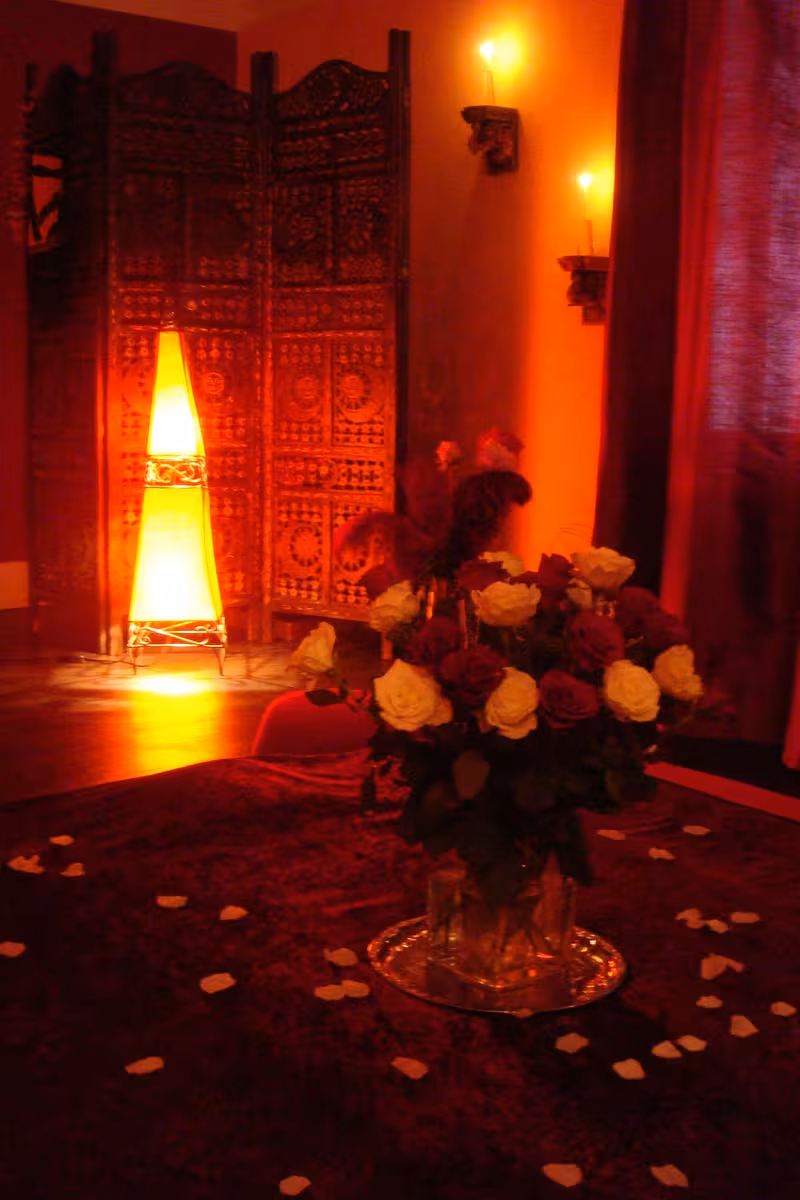 Das Sitara Tantra Team - photo 1