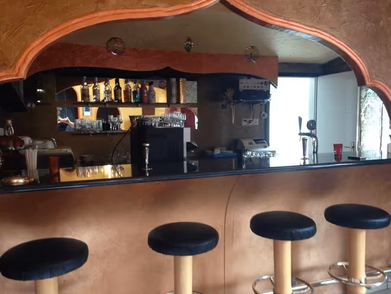 Salon Bar La Luna Gamsen Brig - photo 1