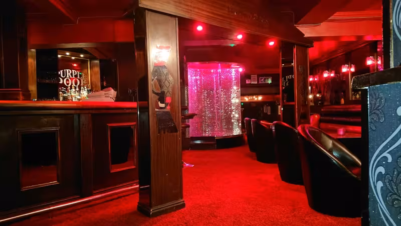 The Purple Door - Gentlemen’s Club (Strip/Lapdancing Club Leeds) - photo 1