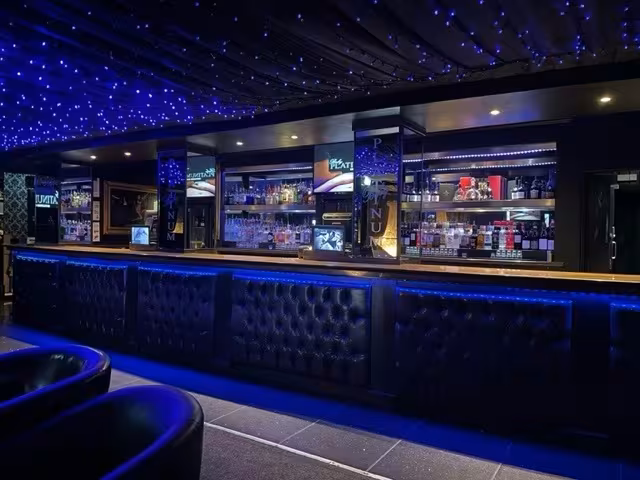 Baby Platinum Manchester - photo 1