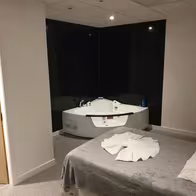 Angels Massage Parlour - Leeds - photo 3