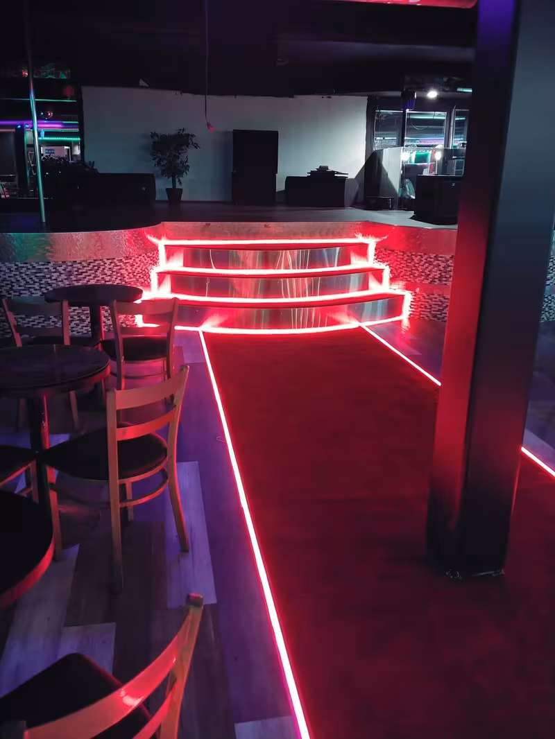 Silvers Lounge - photo 1