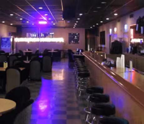 Buck Rubs Gentlemen`s Club - photo 1