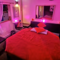 Roxys Den - photo 2