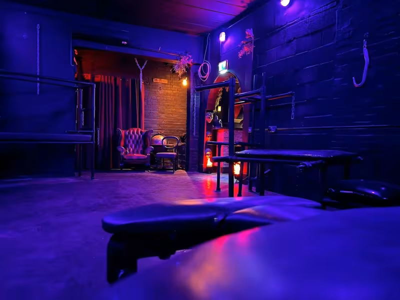 Penthouse Playrooms - photo 1