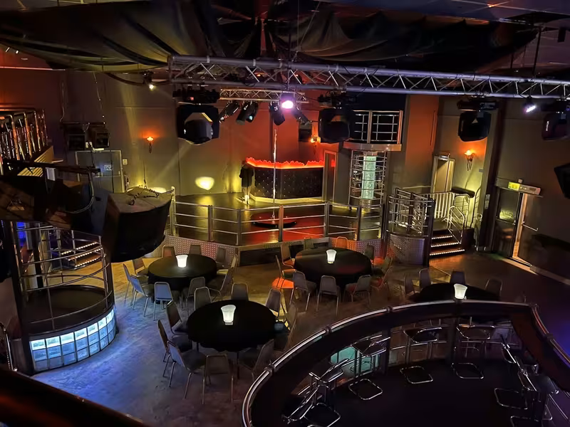Sirens Gentlemans Club - photo 1