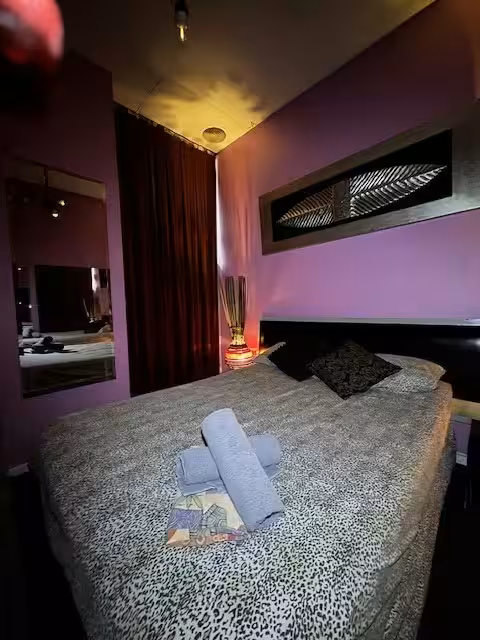 Pleasure Dome Brothel | South Melbourne Brothel