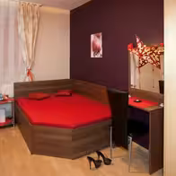Laufhaus 182 - photo 3