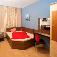 Laufhaus 182 - photo 5