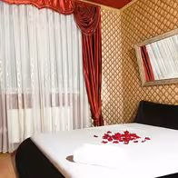 Sex Studio Mystique - photo 15