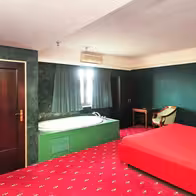 Laufhaus Napoleonhof - photo 11