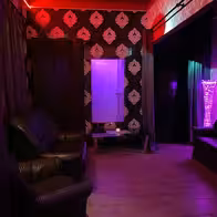 Lora Dora Laufhaus & Bar - photo 8