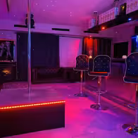 Lora Dora Laufhaus & Bar - photo 11