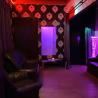 Lora Dora Laufhaus & Bar - photo 23