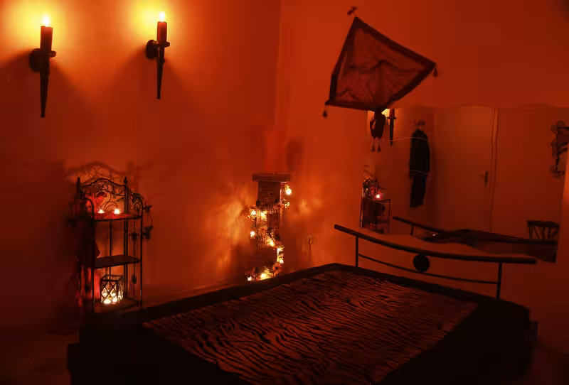 Brothel - photo 1