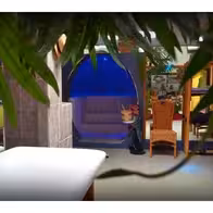 B8 Club - photo 2