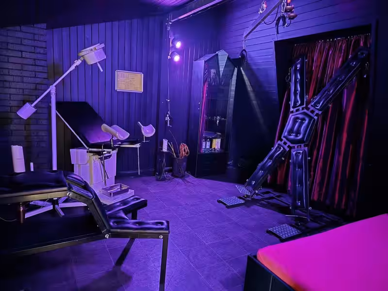 Club / Sm Studio Leguan - photo 1
