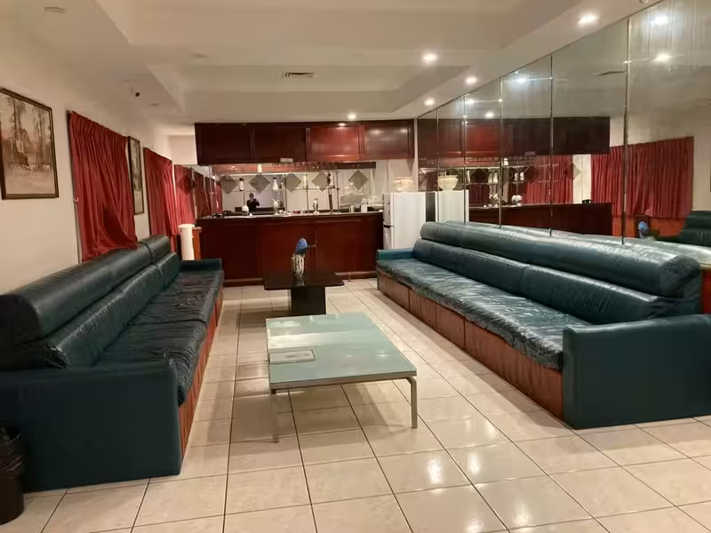 102 Liverpool Brothel - photo 1