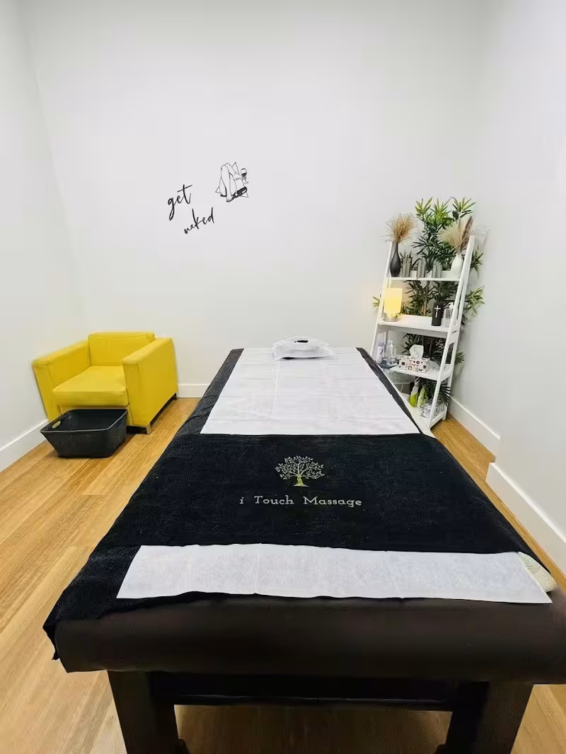 I Touch Massage - (Clayton) - photo 1