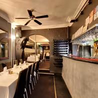 Twin Peeks Lingerie Restaurant - photo 4