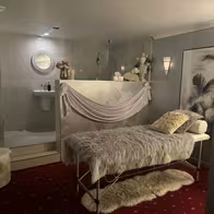 The Bliss Boudoir - photo 2