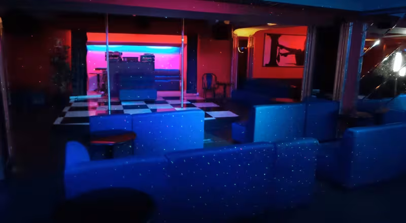 Elite 2 - photo 1